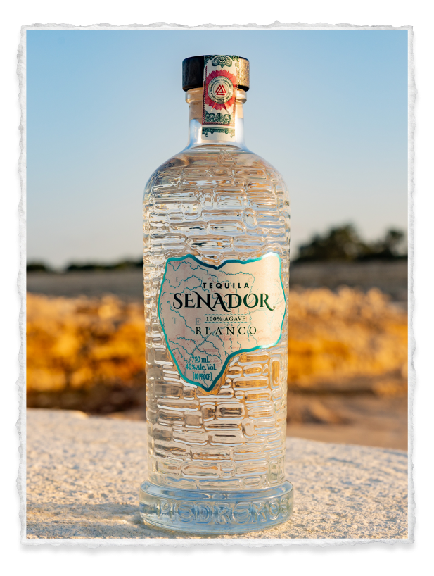 Senador Blanco on the limestone ledge